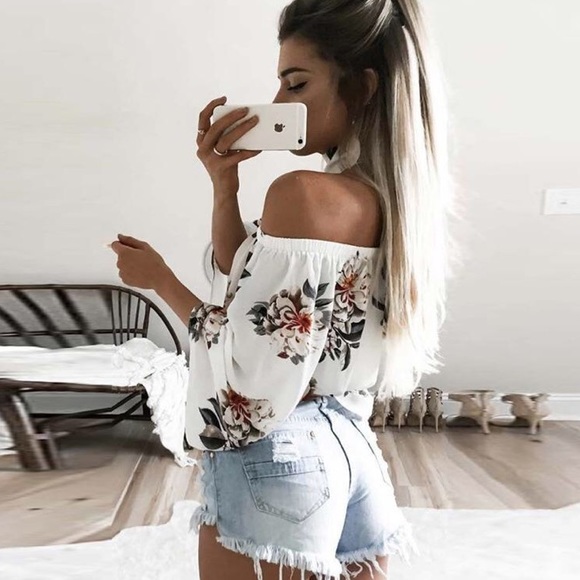 ‘Amber’ Floral Off the Shoulder Top - Picture 3 of 7